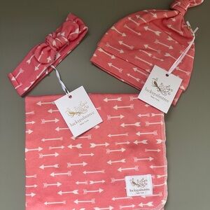 NWT Pink Arrow Baby Hat, Headband, and Blanket Set